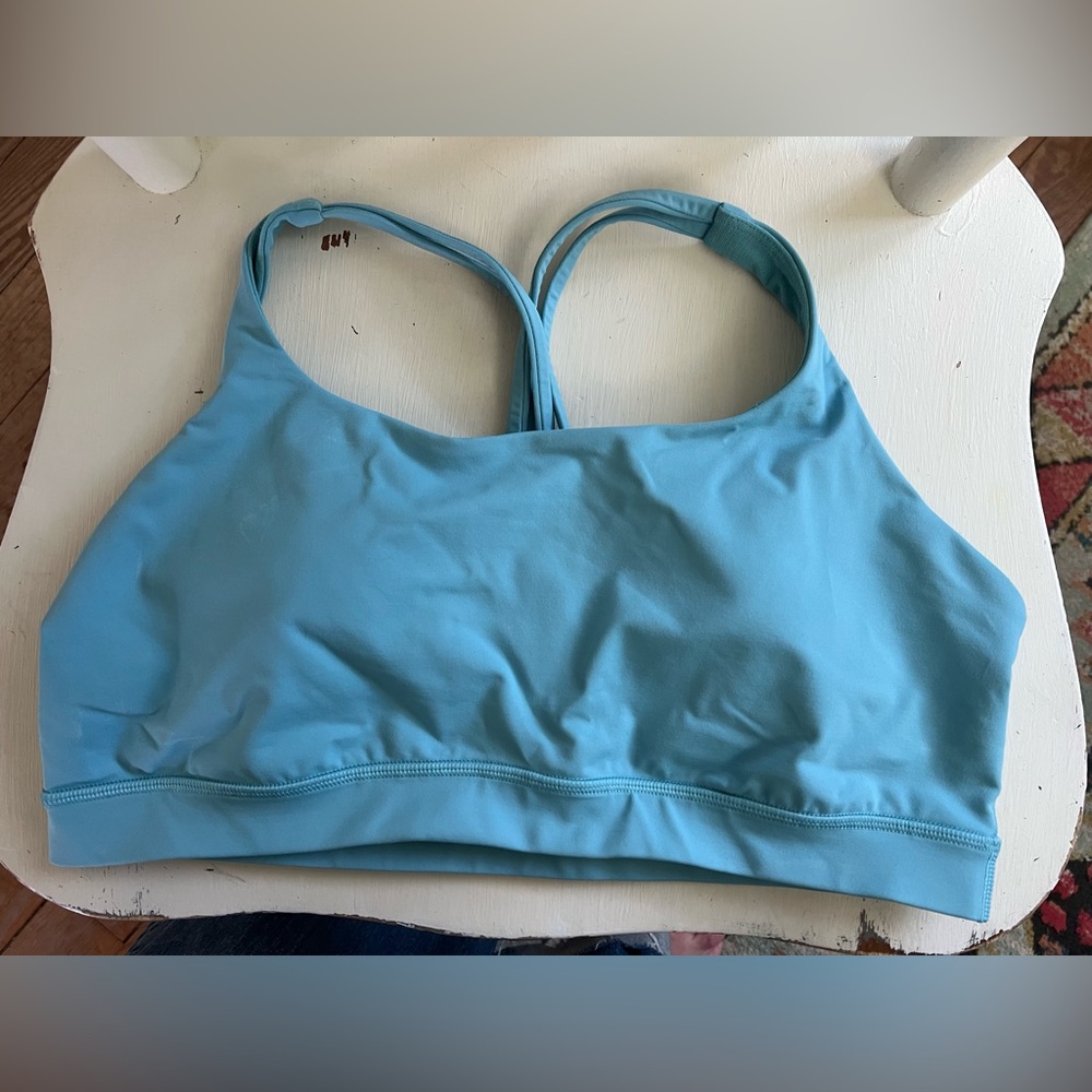 Lululemon Energy Bra size 12 B-D Cups Washed Blue